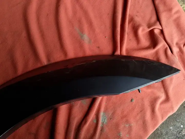 Kia Sorento (2002 - 2006)  877213E001 Отделка крыла (молдинги)