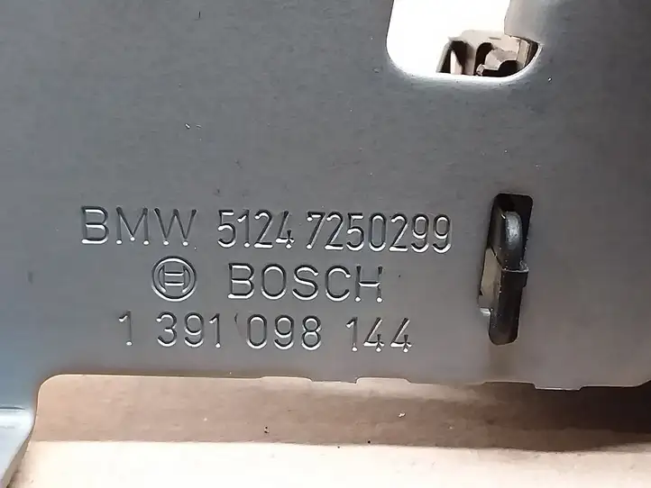 BMW 3 F30 F35 F31 (2012 - 2018) 7308831 Замок заднего стекла — фото 4