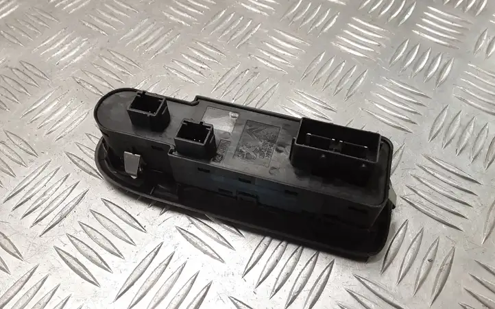 Citroen C5 (2008 - 2017) 96659465ZD Кнопка стеклоподъемников — фото 3