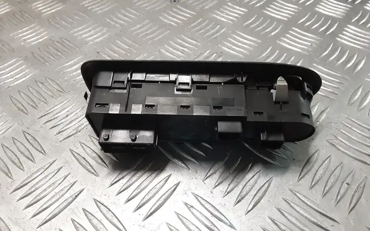 Citroen C5 (2008 - 2017) 96659465ZD Кнопка стеклоподъемников — фото 4