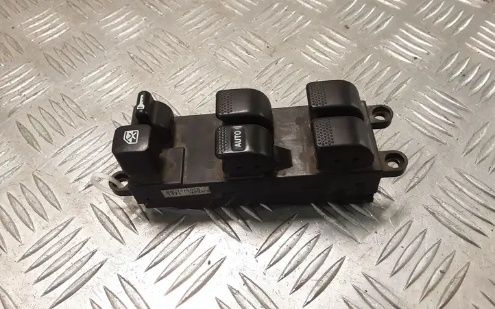 Subaru Legacy (1999 - 2003) 83071AE01B Кнопка стеклоподъемников — фото 1