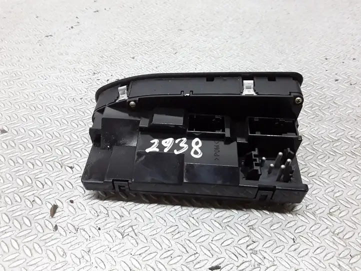 BMW 5 E39 (1996 - 2003) 6904306 Кнопка стеклоподъемников — фото 3