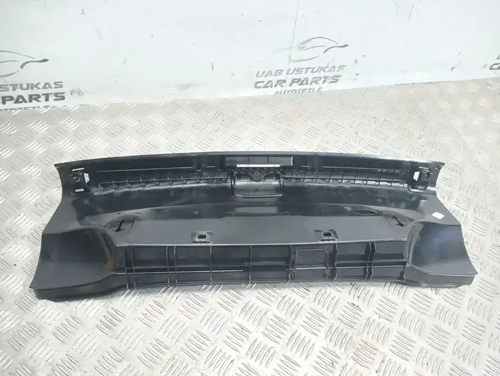 BMW 1 E81 E87 (2004 - 2011) 7123335 Отделка порога багажника — фото 3