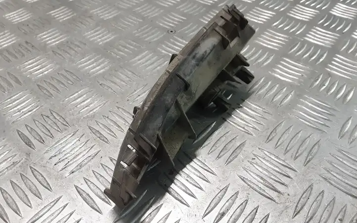 Toyota Corolla Verso E121 (2004 - 2007) 525620F010 Кронштейн заднего бампера — фото 3