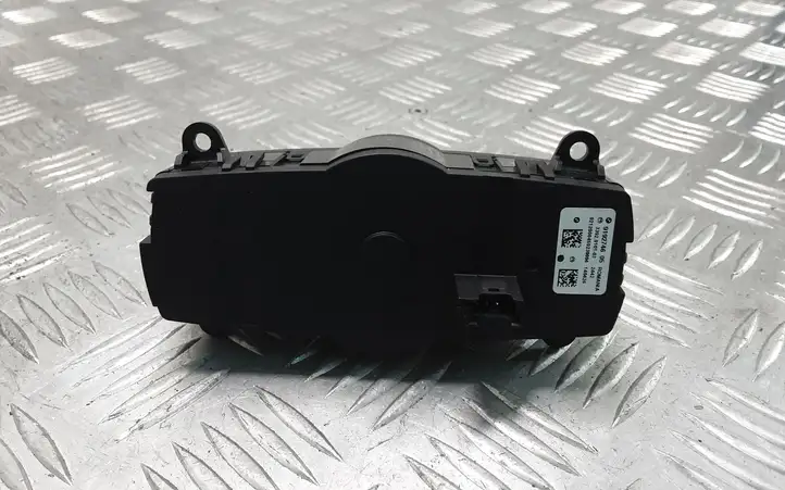 BMW 5 F10 F11 (2009 - 2016) 9192746 Включатель фонарей — фото 4