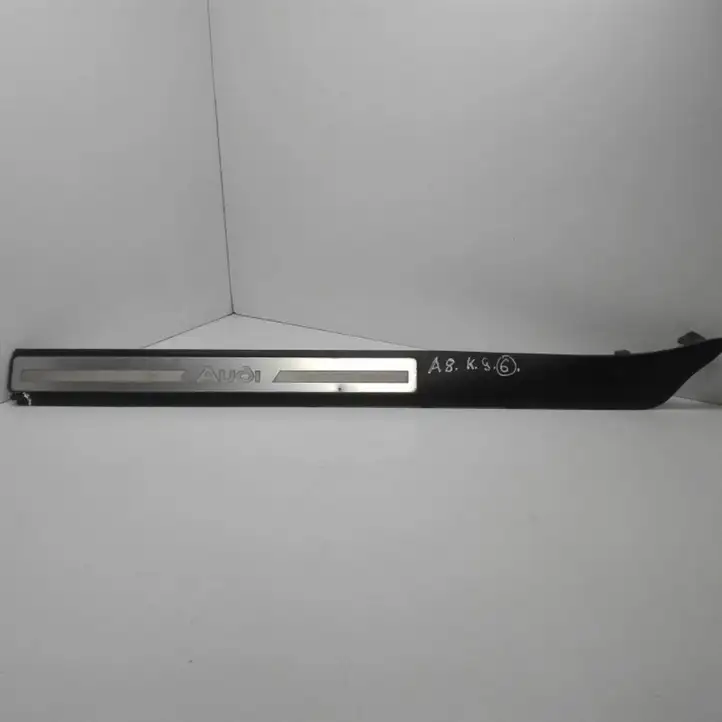 Audi A8 (2005 - 2007)  4E0853995D Отделка заднего порога (внутренняя)