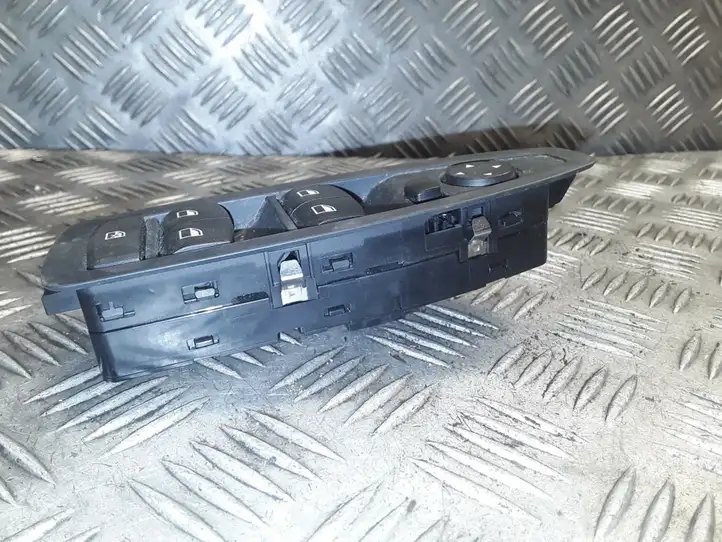 BMW 1 F20 F21 (2011 - 2019) 920811003 Блок кнопок стеклоподъемников — фото 2
