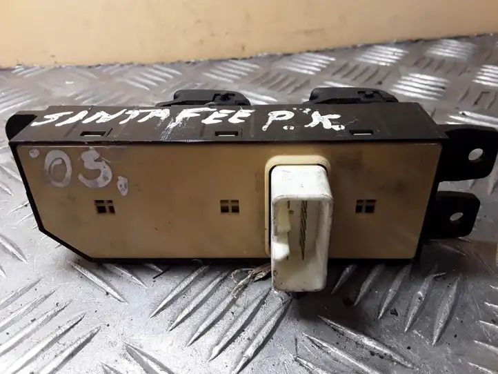 Hyundai Santa Fe (2000 - 2005) 9357026500 Блок кнопок стеклоподъемников — фото 3