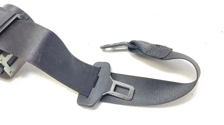 BMW 1 E81 E87 (2004 - 2011) 607051100B Задний ремень безопасности — фото 4