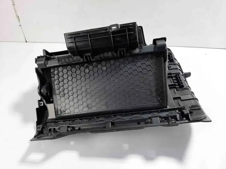 Volkswagen Golf VII (2013 - 2019) 5G1857289B Вещевой ящик — фото 4