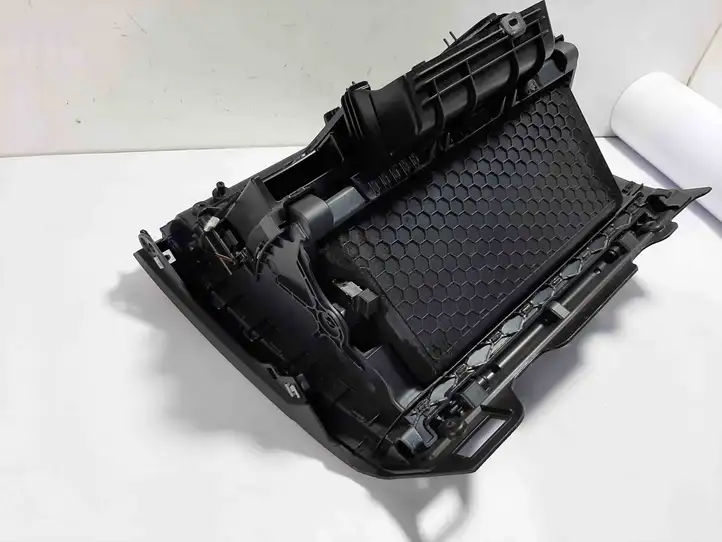 Volkswagen Golf VII (2013 - 2019) 5G1857289B Вещевой ящик — фото 6