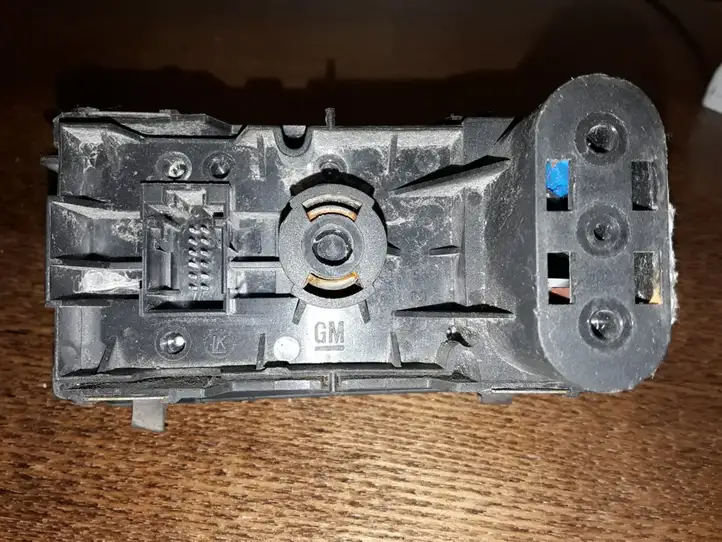 Opel Zafira B (2008 - 2014) 04061200 Включатель фонарей — фото 3