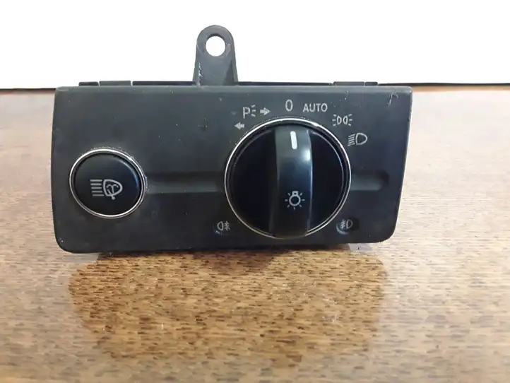 Mercedes-Benz E W211 (2002 - 2009) 2115450404 Включатель фонарей — фото 1