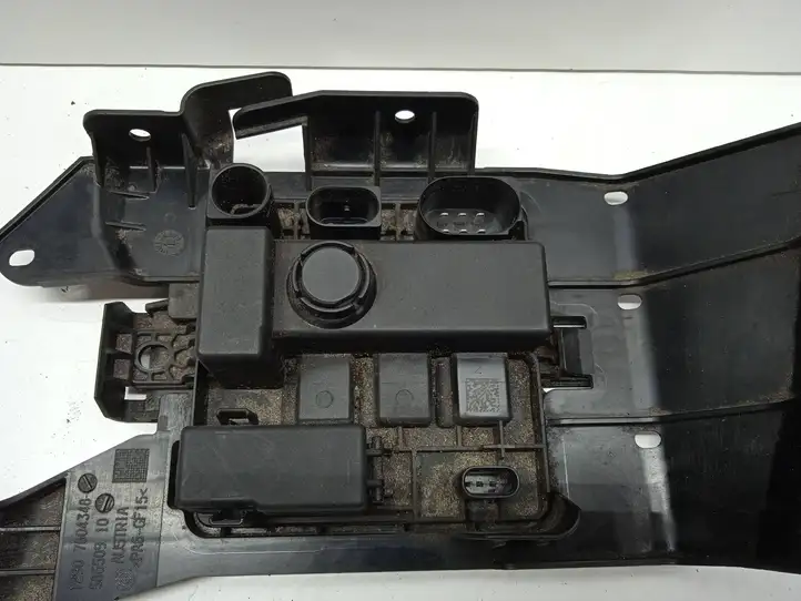BMW 1 F20 F21 (2011 - 2019) 7604348 Другая часть кузова — фото 2