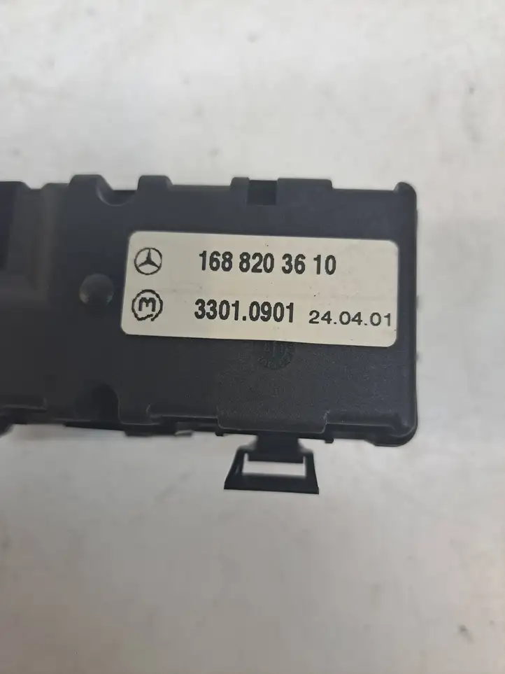 Mercedes-Benz A W168 (1997 - 2004) 1688203610 Другие включатели / ручки/ переключатели — фото 2