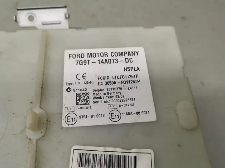 Ford Mondeo MK IV (2007 - 2014) 7G9T14A073DC Блок предохранителей — фото 2