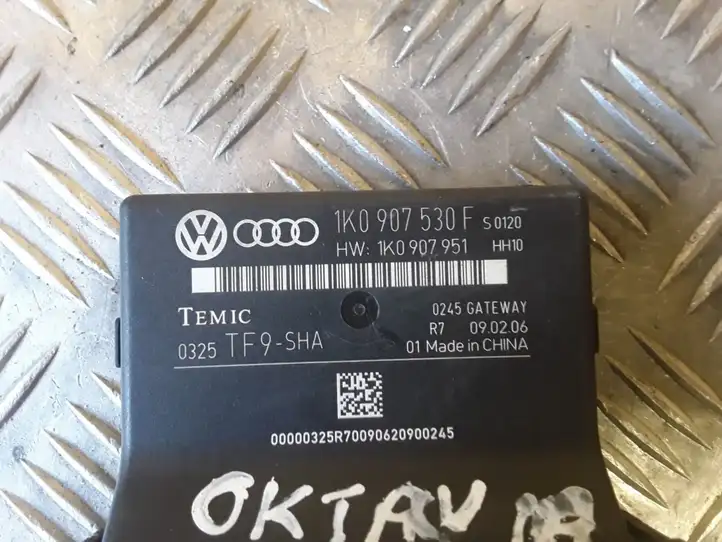 Skoda Octavia Mk2 (1Z) (2004 - 2013) 1K0907530F Прочие блоки управления — фото 4