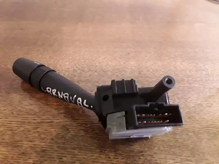 Kia Carnival (2006 - 2014) 934104D200 Подрулевой переключатель — фото 2