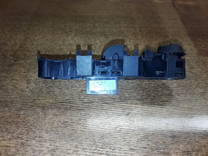 Peugeot 308 (2007 - 2013) 96565186XT Блок кнопок стеклоподъемников — фото 3