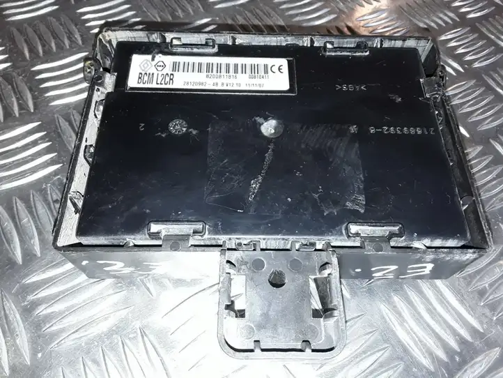Renault Clio III (2005 - 2012) 8200811816 Модуль комфорта — фото 4