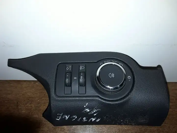 Opel Insignia A (2008 - 2017) 13241914 Включатель фонарей — фото 3
