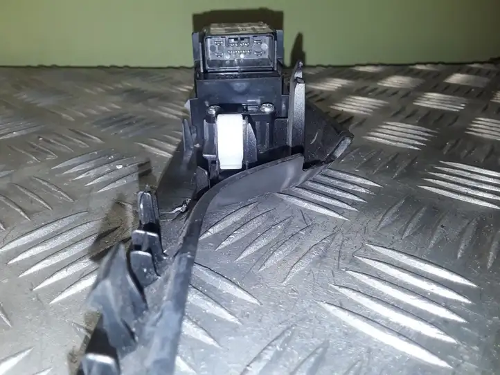 Honda Civic (2006 - 2011) 83740SMGE010UHS Блок кнопок стеклоподъемников — фото 3