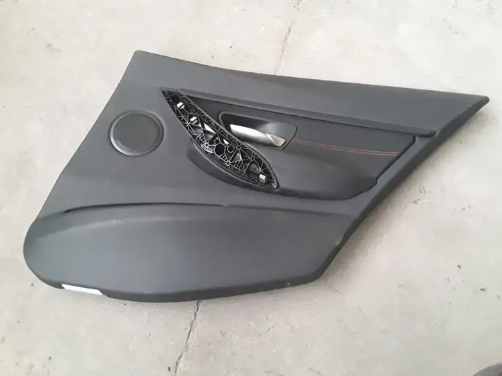 BMW 3 F30 F35 F31 (2012 - 2018) 40423491R Обшивка задней двери — фото 1