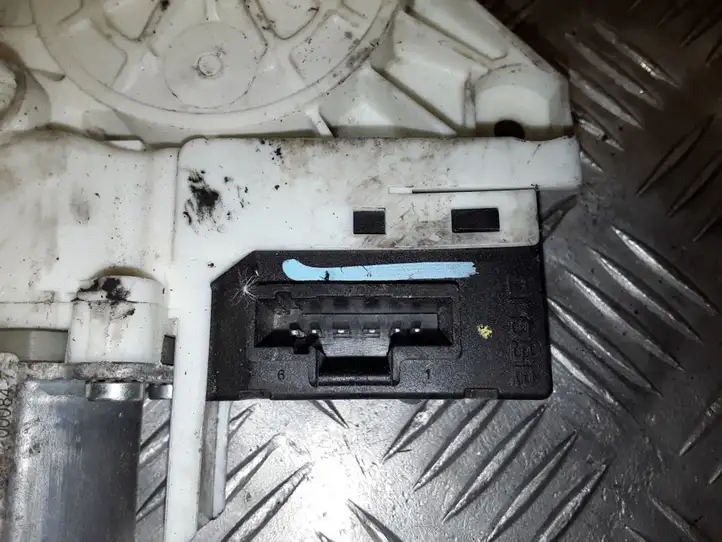 Renault Laguna III (2007 - 2015) 978409104 Стеклоподъемник задней двери — фото 3