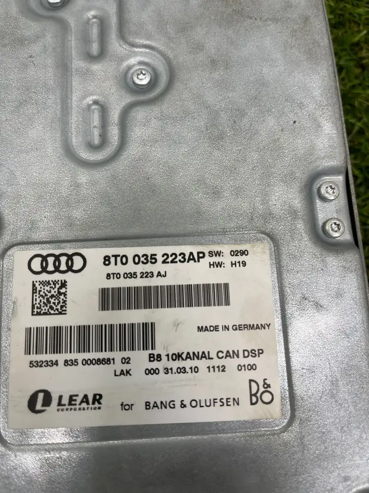 Audi A4 S4 B8 8K (2007 - 2011) 8T0035223AP Усилитель звука — фото 4