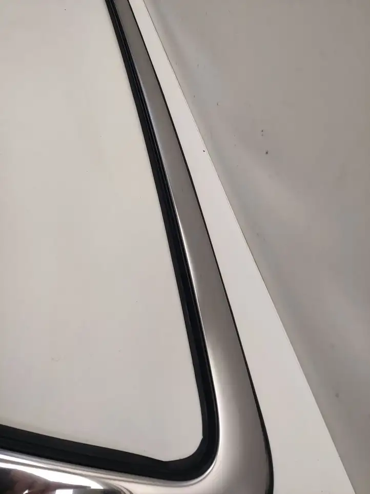 Chrysler Pacifica (2016 - ) 68227297AC Облицовка заднего бокового стекла — фото 8