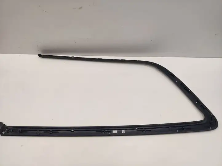 Chrysler Pacifica (2016 - ) 68227297AC Облицовка заднего бокового стекла — фото 11