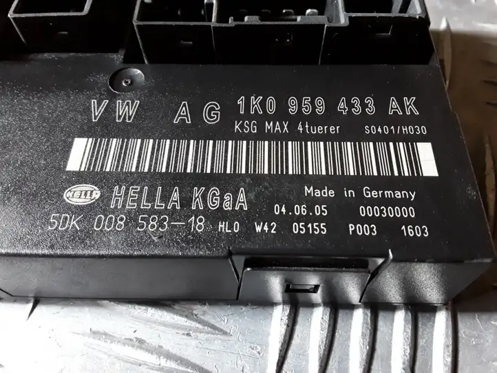 Skoda Octavia Mk2 (1Z) (2004 - 2013) 1K0959433AK Модуль комфорта — фото 3