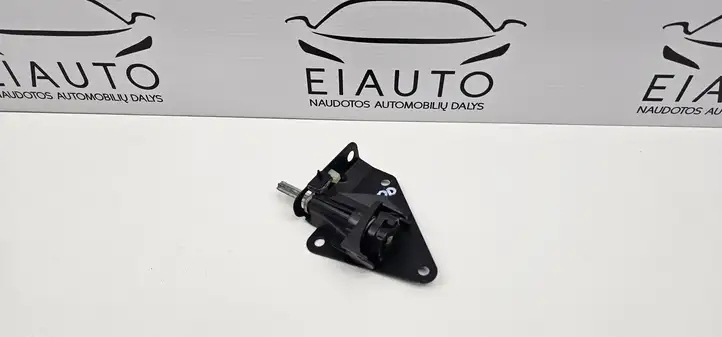 BMW X5 E70 (2006 - 2013) 7162149 Замок крышки багажника — фото 1
