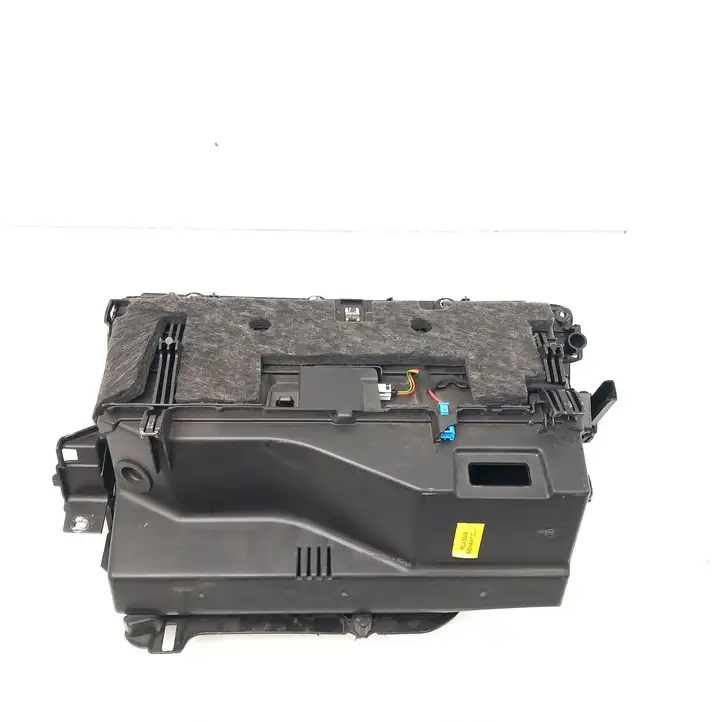 Mercedes-Benz E C207 W207 (2009 - 2017) A2076800091 Бардачок в сборе — фото 2