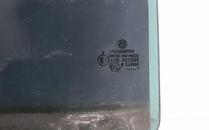Volkswagen Touran I (2003 - 2010) DOT682AS3M5232 Стекло задней двери — фото 2