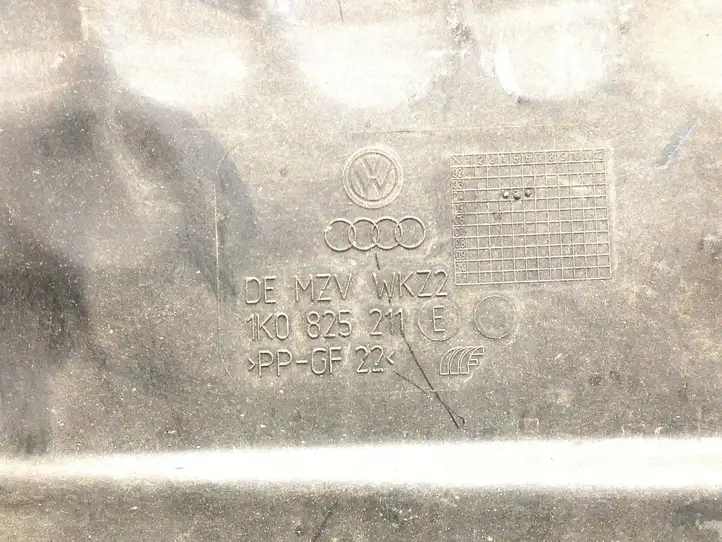 Volkswagen Golf V (2003 - 2009) 1K0825211E Защита днища — фото 4