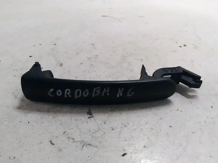 Seat Cordoba (6L) (2002 - 2009) 3B0837207 Наружная ручка двери — фото 1