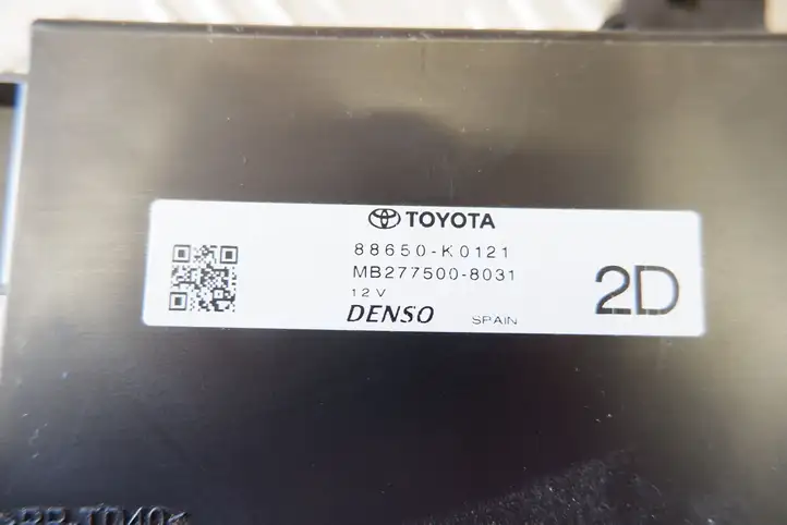 Toyota Yaris XP210 (2020 - ) 88650K0121 Блок управления кондиционером — фото 2