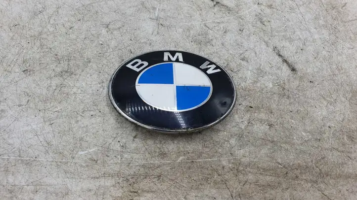 BMW 3 E46 (1998 - 2005) 8219237 Эмблема производителя — фото 1