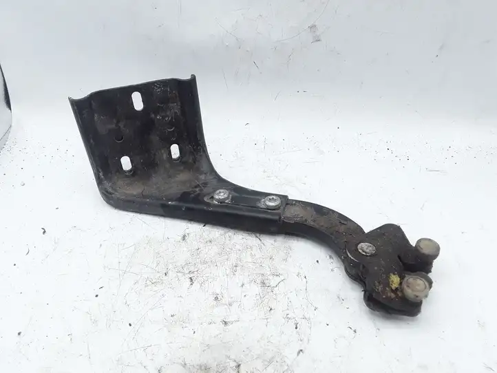 Mercedes-Benz Vito Viano W639 (2003 - 2010) A6397630047 Нижняя направляющая раздвижной двери — фото 3