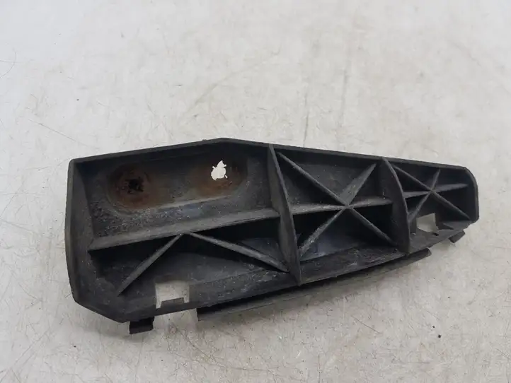 Toyota Corolla Verso AR10 (2004 - 2009) 525680F010 Кронштейн заднего бампера — фото 1