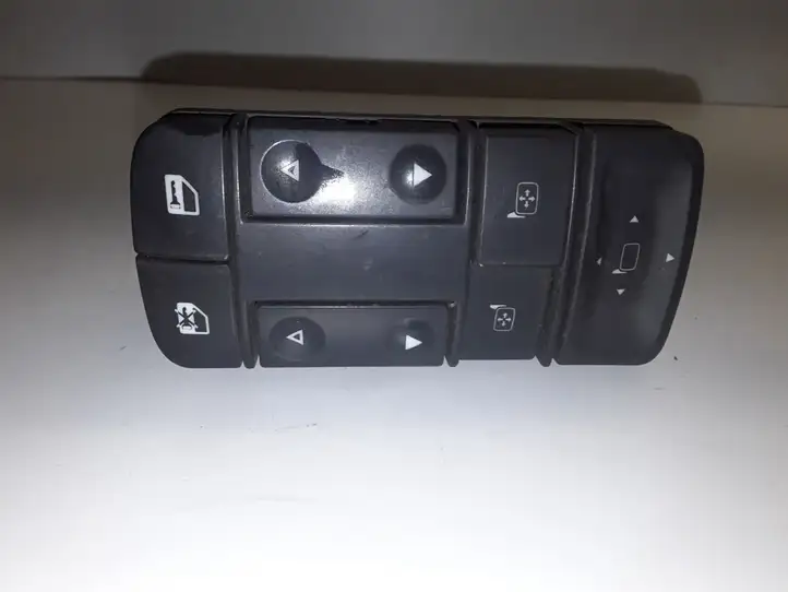 Opel Vectra C (2005 - 2009) 13224056 Кнопка обогрева стекла — фото 1