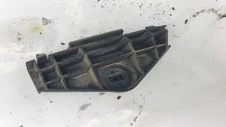 Toyota Avensis Verso (2001 - 2004) Кронштейн заднего бампера — фото 3
