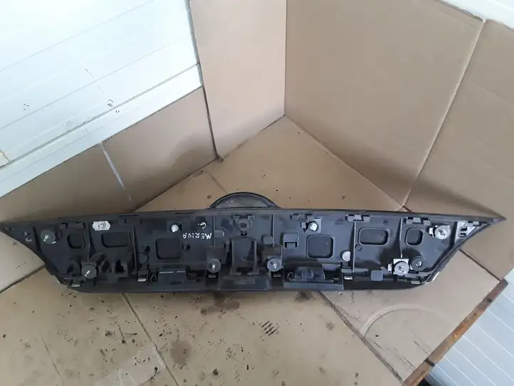 Opel Meriva B (2010 - 2014) 13268754 Подсветка номера — фото 3