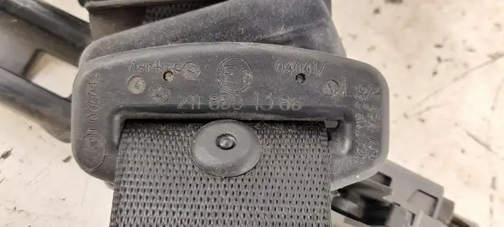 Mercedes-Benz E W211 (2002 - 2009)   Задний ремень безопасности