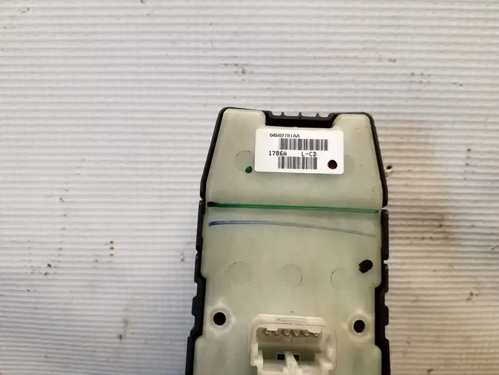 Chrysler 300 - 300C (2005 - 2011) 04602781AA Кнопка стеклоподъемников — фото 2