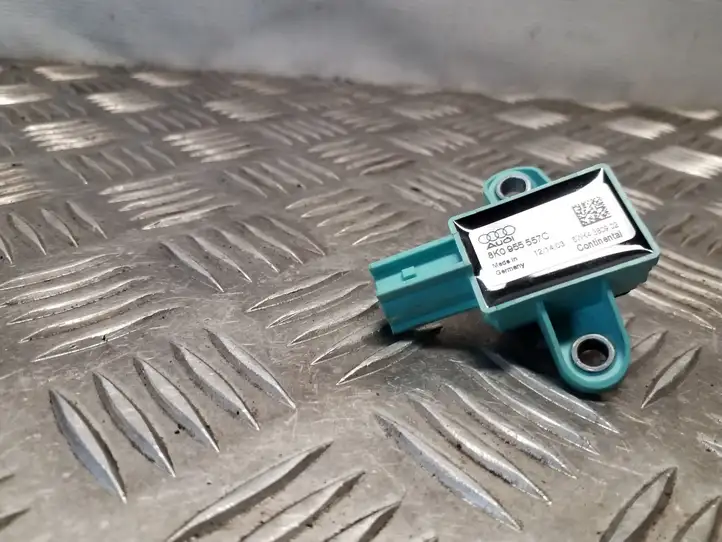 Audi Q5 (2008 - 2012)  8K0955557C Датчик удара надувных подушек