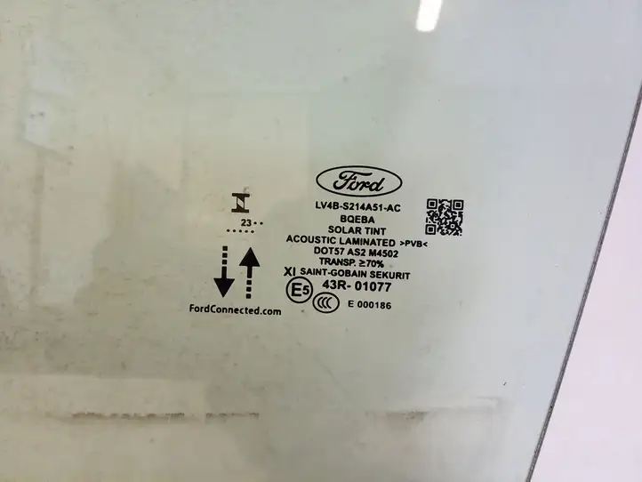 Ford Kuga III (2020 - ) LV4BS214A51AC Стекло передней двери — фото 3
