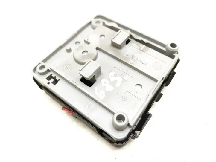 BMW X3 E83 (2003 - 2010) 8387547 Реле защиты аккумулятора — фото 6