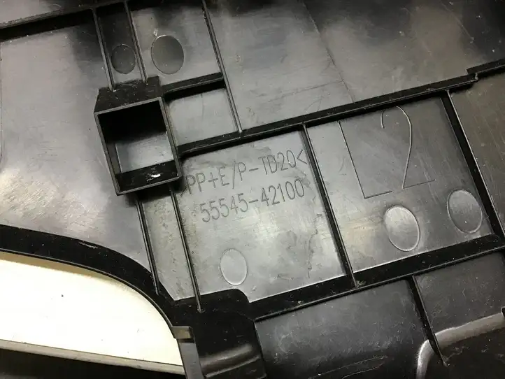 Toyota RAV 4 (XA50) (2018 - ) 5554542100 Нижняя отделка панели приборов — фото 9